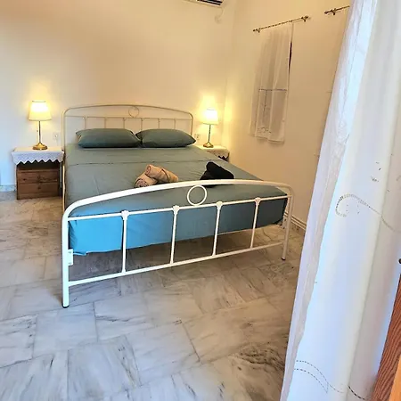 Villa Mikri Vrisi