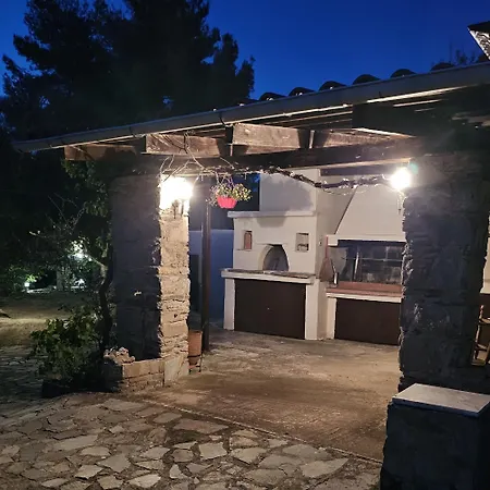 Mikri Vrisi Villa
